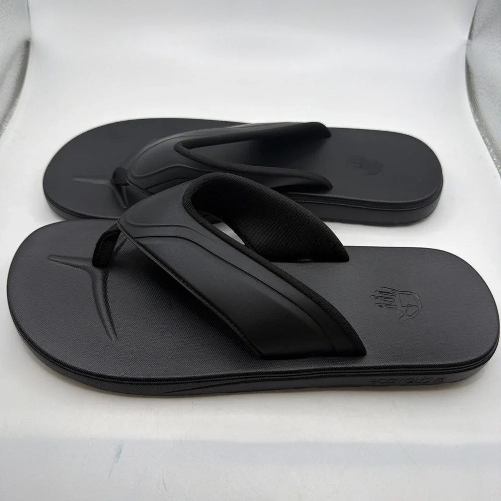 Body Glove Mens Flip Flops Sandals BLACK size 9. New
